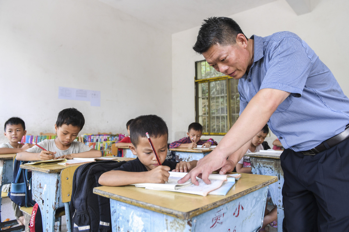 Teaching in Southern China: Shenzhen or Guangzhou?